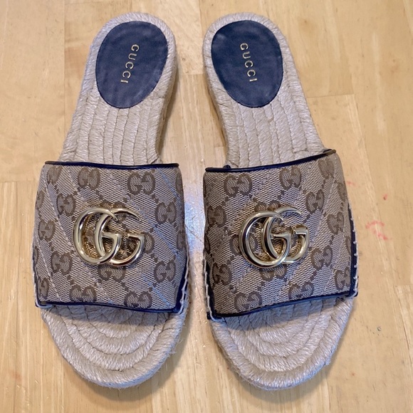 Authentic Gucci WOMEN'S GG MATELASSÉ CANVAS ESPADRILLE SANDAL - Picture 1 of 11